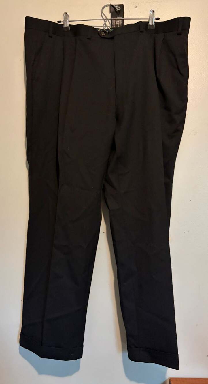Chaps Black 100% Wool Pleated Dress Pants Slacks 44W x 30L